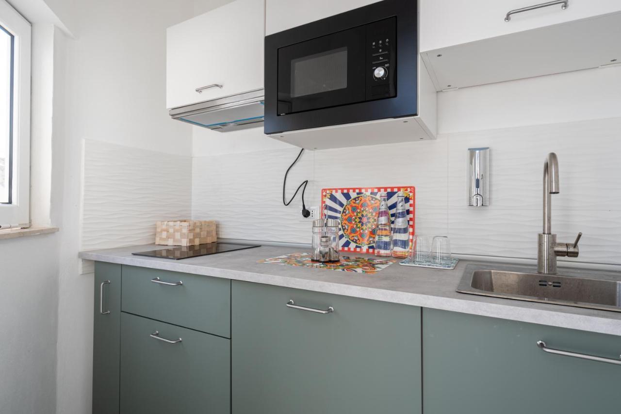 Attico 37 - Suite Con Terrazza Privata E Cucina Palermo Exterior photo